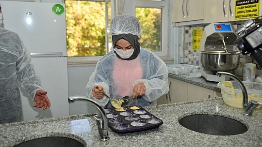 Elazığ'da çölyak hastası öğrenciler için 'glütensiz' ürünler üretilmeye başlandı
