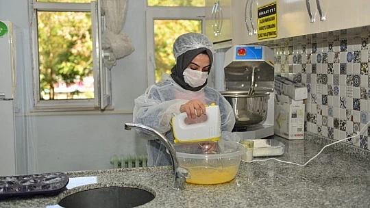 Elazığ'da çölyak hastası öğrenciler için 'glütensiz' ürünler üretilmeye başlandı