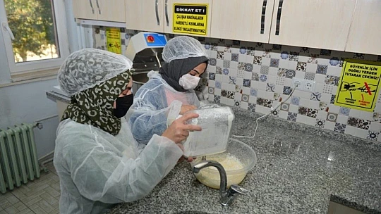 Elazığ'da çölyak hastası öğrenciler için 'glütensiz' ürünler üretilmeye başlandı