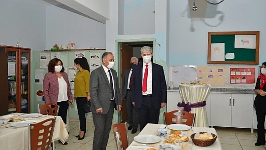 Elazığ'da çölyak hastası öğrenciler için 'glütensiz' ürünler üretilmeye başlandı