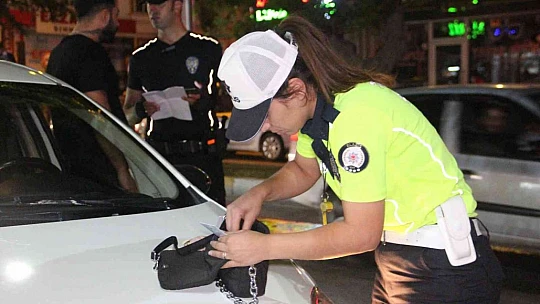 Elazığ'da denetimler gece boyu sürdü