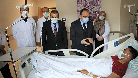 Elazığ'da depremde balkondan atlayanlar o anları anlattı