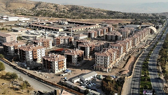 Elazığ'da dönüşüm sürüyor, binlerce konut hızla yükseliyor