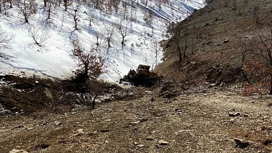Elazığ'da dozer uçuruma yuvarlandı: 1 ölü