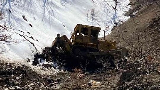 Elazığ'da dozer uçuruma yuvarlandı: 1 ölü