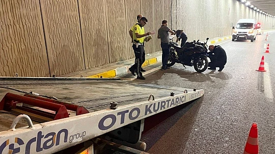 Elazığ'da düğün konvoyunda kaza: 1 yaralı