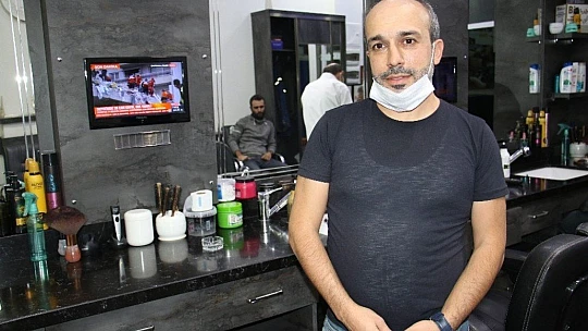 Elazığ'da enkazdan 1,5 saat sonra çıkartılan depremzede: 'İzmir'de olmak ve  yardım etmek istedim'