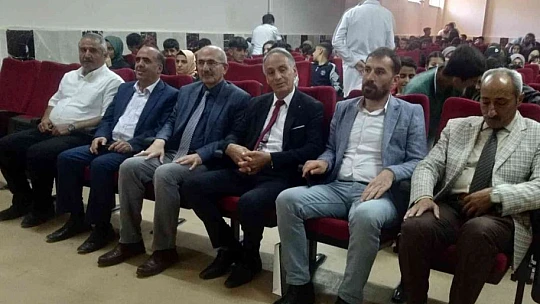 Elazığ'da erteleme, üşenme, vazgeçme konulu konferans verildi