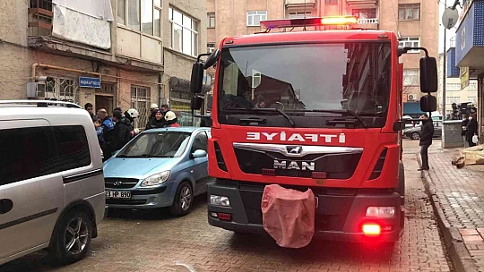 Elazığ'da ev yangını korkuttu