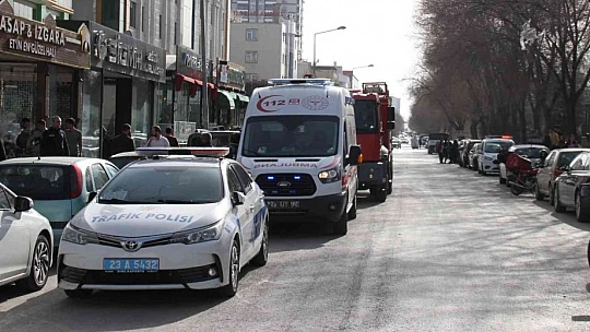 Elazığ'da faciadan dönüldü: Eğitim kurumundaki yangın yürekleri ağızlara getirdi