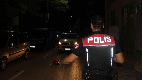 Elazığ'da gece denetimleri sürüyor