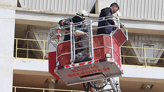 Elazığ'da gerçeği aratmayan deprem ve yangın tatbikatı