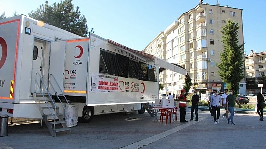 Gönüllü din görevlileri kan bağışında bulundu