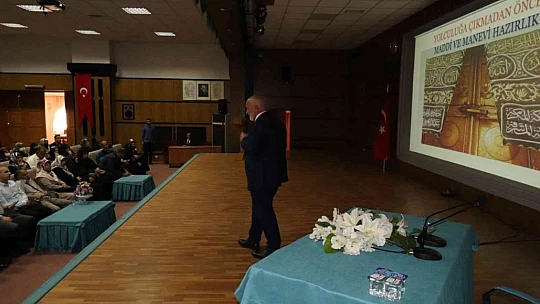 Elazığ'da hac seminerleri başladı