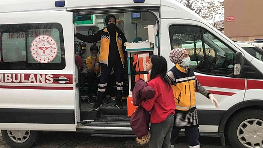 Elazığ'da hastaneye sevk edilen öğrenci sayısı 64 oldu