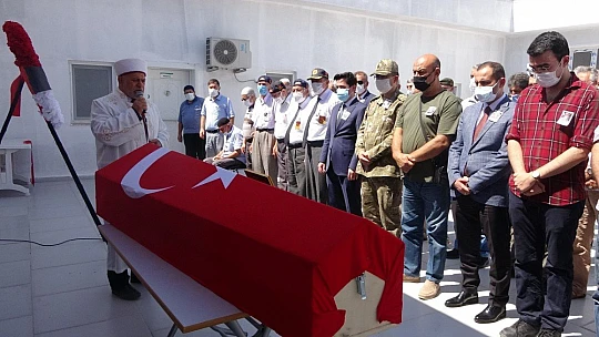 Elazığ'da hayatını kaybeden Kore gazisi son yolculuğuna uğurlandı