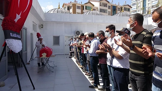 Elazığ'da hayatını kaybeden Kore gazisi son yolculuğuna uğurlandı