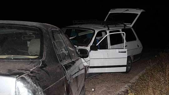 Elazığ'da iki otomobil kafa kafaya çarpıştı: 5 yaralı