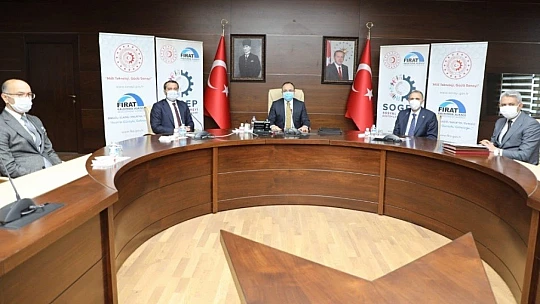 Elazığ'da iki projenin sözleşmesi imzalandı