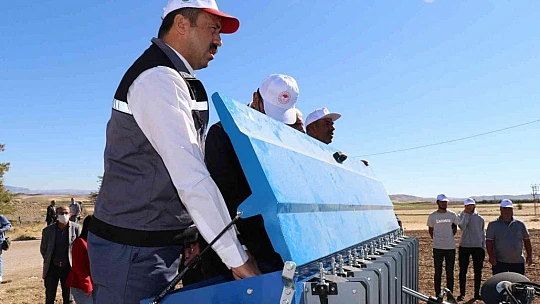 Elazığ'da ikinci ürün olarak sarımsak ekimi gerçekleştirildi
