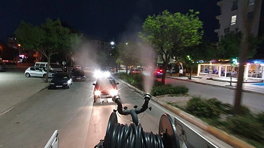 Elazığ'da ilaçlama çalışmaları sürüyor