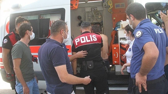 Elazığ'da intihara kalkışan şahsı, polis 3 saatte ikna ederek indirdi