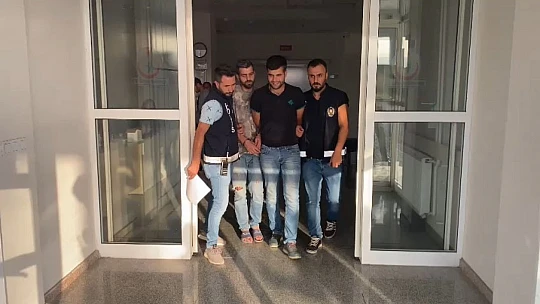 Elazığ'da İYİ Parti ilçe binasından hırsızlık yapan 2 şüpheli tutuklandı