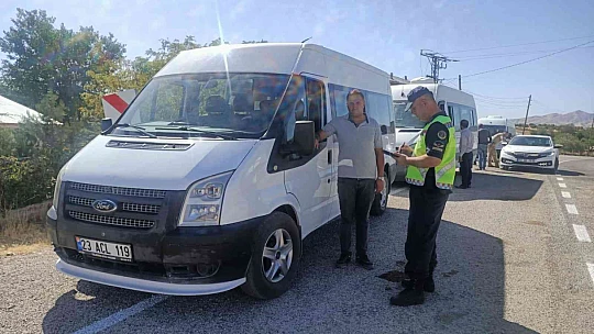 Elazığ'da jandarmadan radarlı ve dronlu trafik denetimi