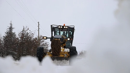 148 köy yolu açıldı, 121'i için çalışma sürüyor