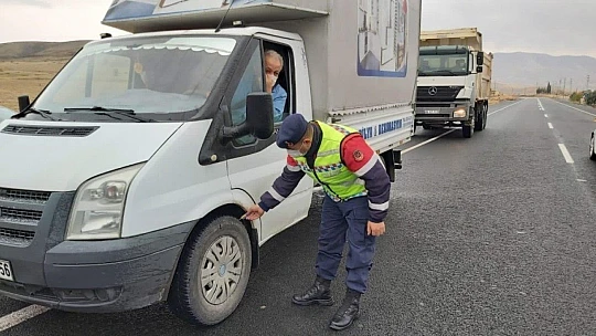 Elazığ'da kış lastiği denetimleri başladı