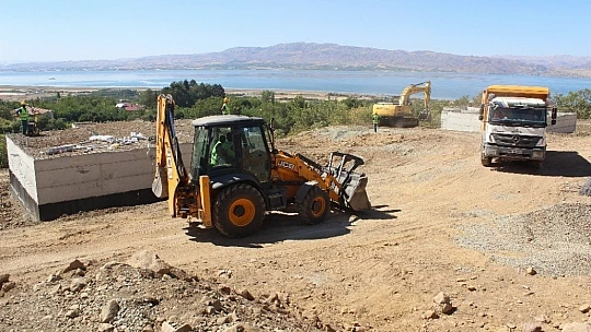 Elazığ'da köylerde deprem konutları yükseliyor
