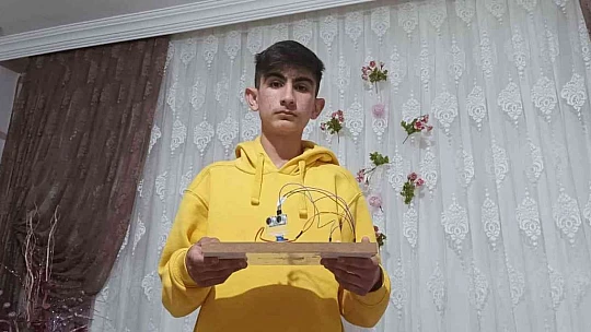Elazığ'da lise öğrencisi havada, karada ve su altında cisim tespiti yapabilen radar geliştirdi