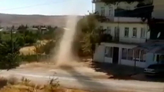 Elazığ'da hortum görüntülendi