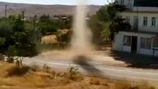 Elazığ'da hortum görüntülendi