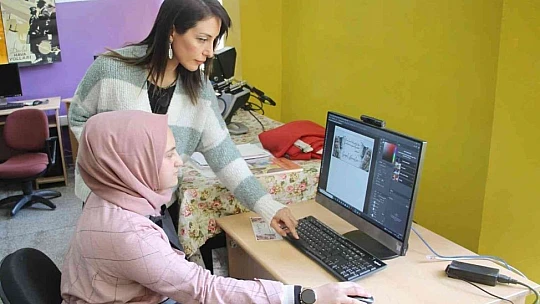 Elazığ'da öğrenciler hem okuyup hem meslek öğrenerek harçlıklarını çıkarıyor