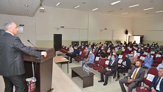 Elazığ'da okul müdürlerine proje eğitimleri veriliyor