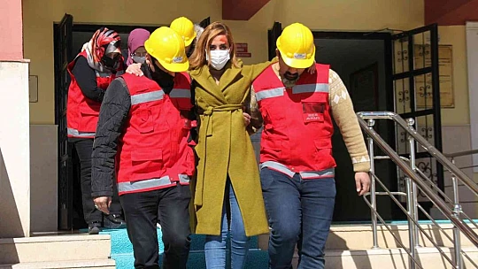 Elazığ'da okul zillerinin yerini siren zilleri aldı, kent geneli tatbikat yapıldı