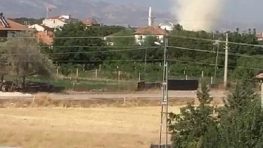 Elazığ'da oluşan hortum korkuttu