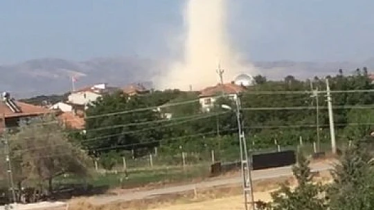 Elazığ'da oluşan hortum korkuttu