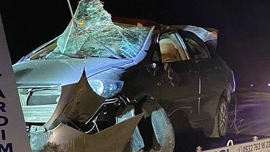 Elazığ'da otomobil  takla attı, sürücü yaralı kurtuldu