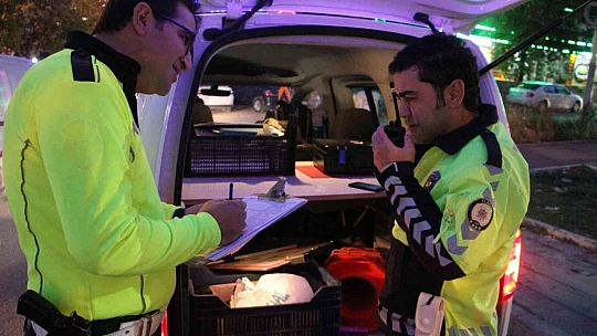 Elazığ'da otomobil motosiklete çarptı: 1 yaralı