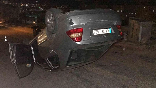 Elazığ'da otomobil takla attı: 4 yaralı