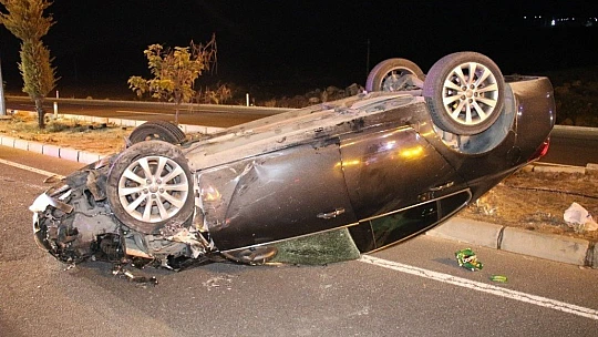 Elazığ'da otomobiller hurdaya döndü: 7 yaralı