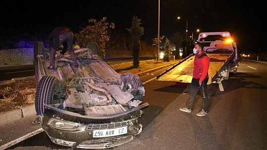 Elazığ'da otomobiller hurdaya döndü: 7 yaralı