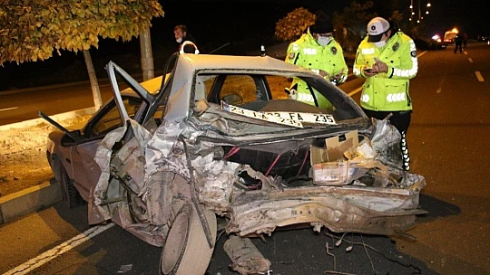Elazığ'da otomobiller hurdaya döndü: 7 yaralı