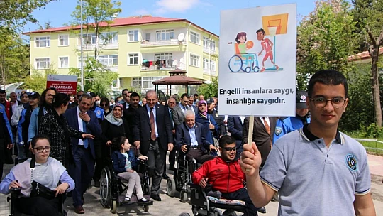 Elazığ'da özel bireyler doyasıya eğlendi