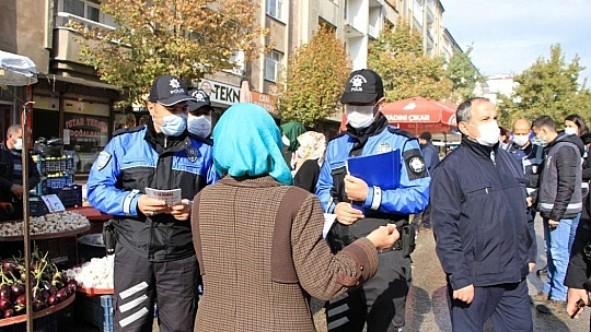 Elazığ'da polisten Covid-19 denetimi