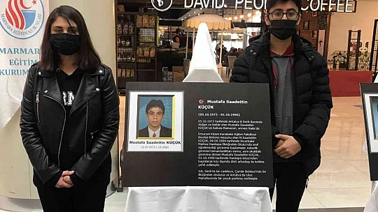 Elazığ'da şehit öğretmenler unutulmadı