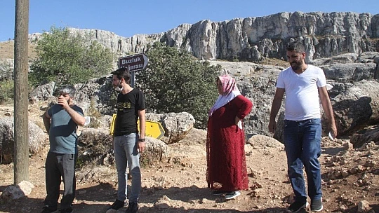 Elazığ'da serinleten mekan 'Buzluk Mağarası'