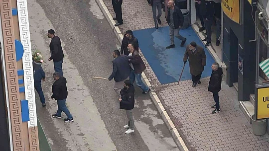 Elazığ'da silahlı kavgada ortalık savaş alanına döndü: 1 yaralı